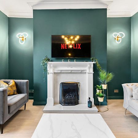 Deluxe 5 Bed In Central Whitby - Parking - Hot Tub Luaran gambar