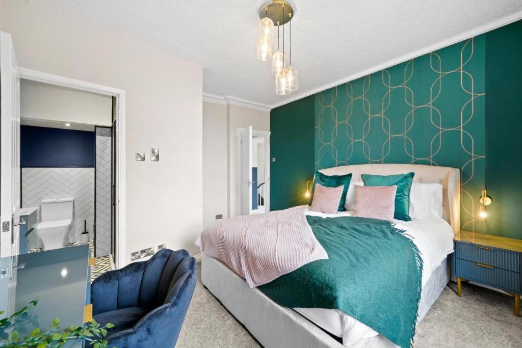 Deluxe 5 Bed In Central Whitby - Parking - Hot Tub Luaran gambar