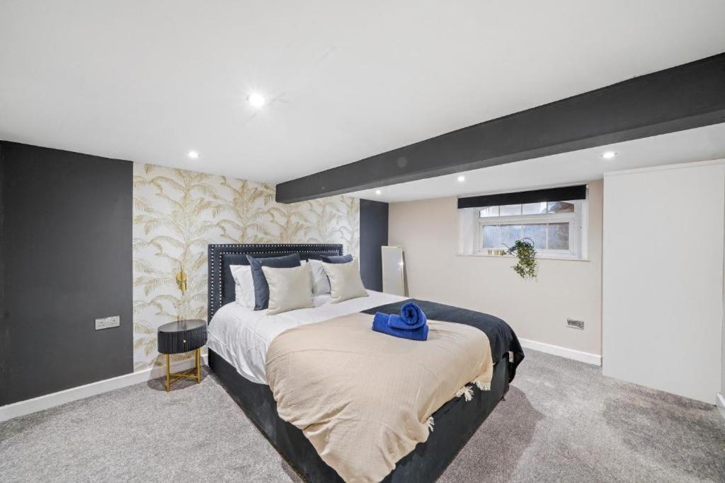 Deluxe 5 Bed In Central Whitby - Parking - Hot Tub Luaran gambar