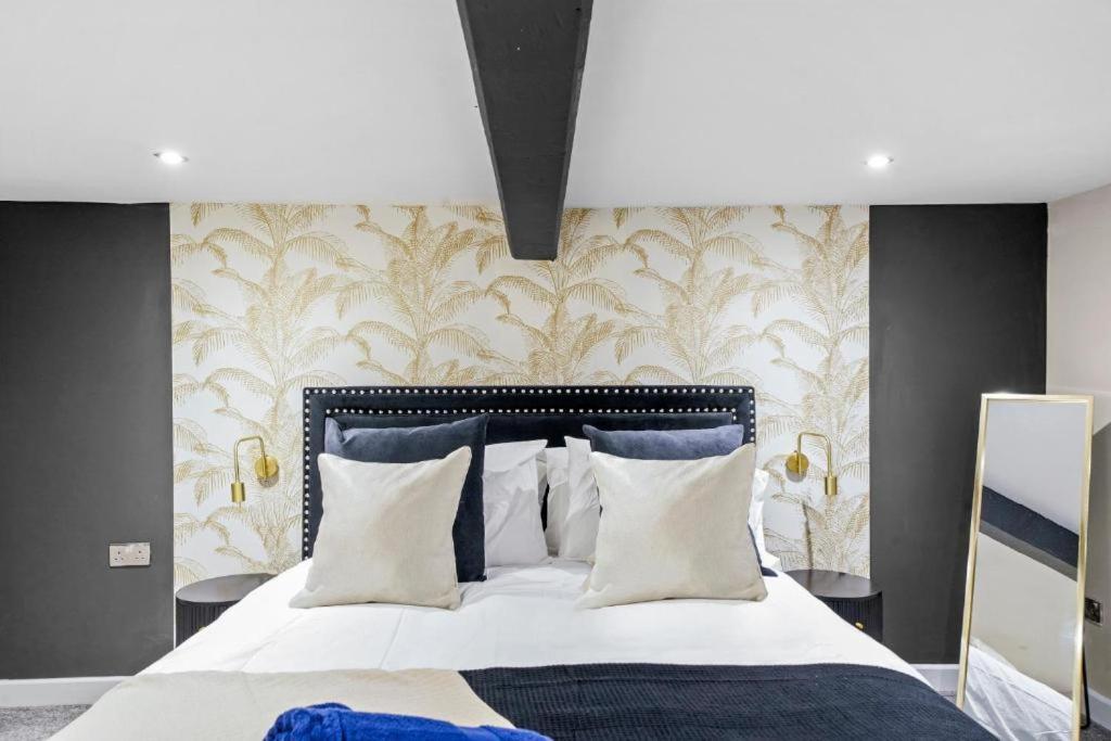 Deluxe 5 Bed In Central Whitby - Parking - Hot Tub Luaran gambar