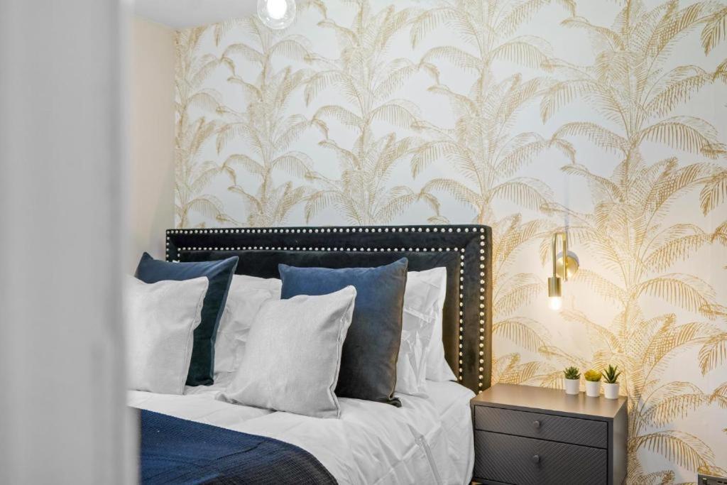Deluxe 5 Bed In Central Whitby - Parking - Hot Tub Luaran gambar