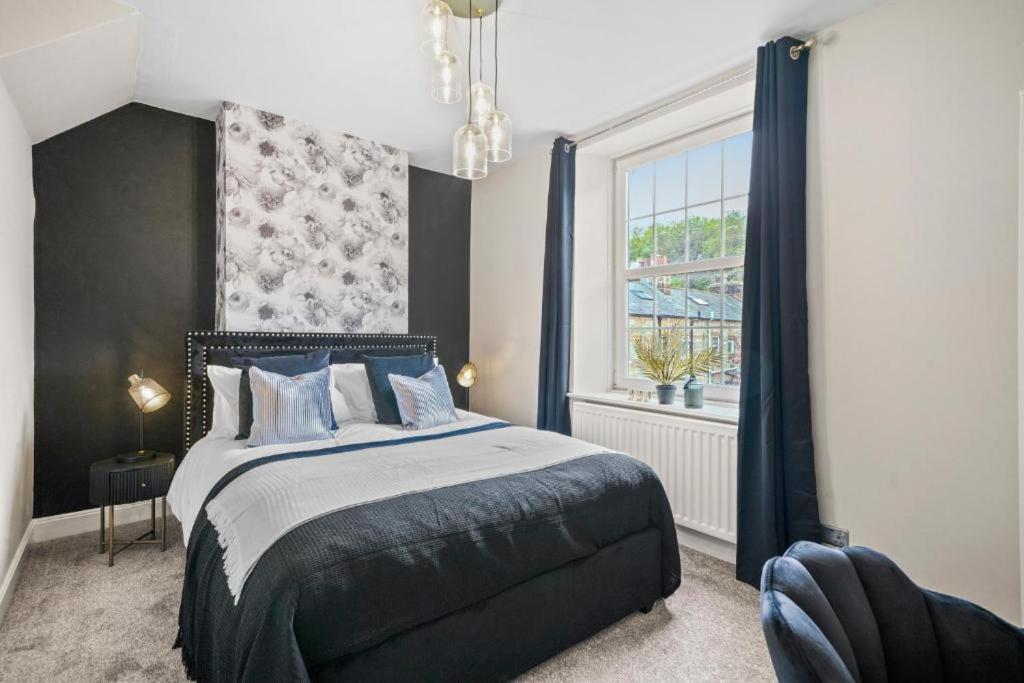 Deluxe 5 Bed In Central Whitby - Parking - Hot Tub Luaran gambar