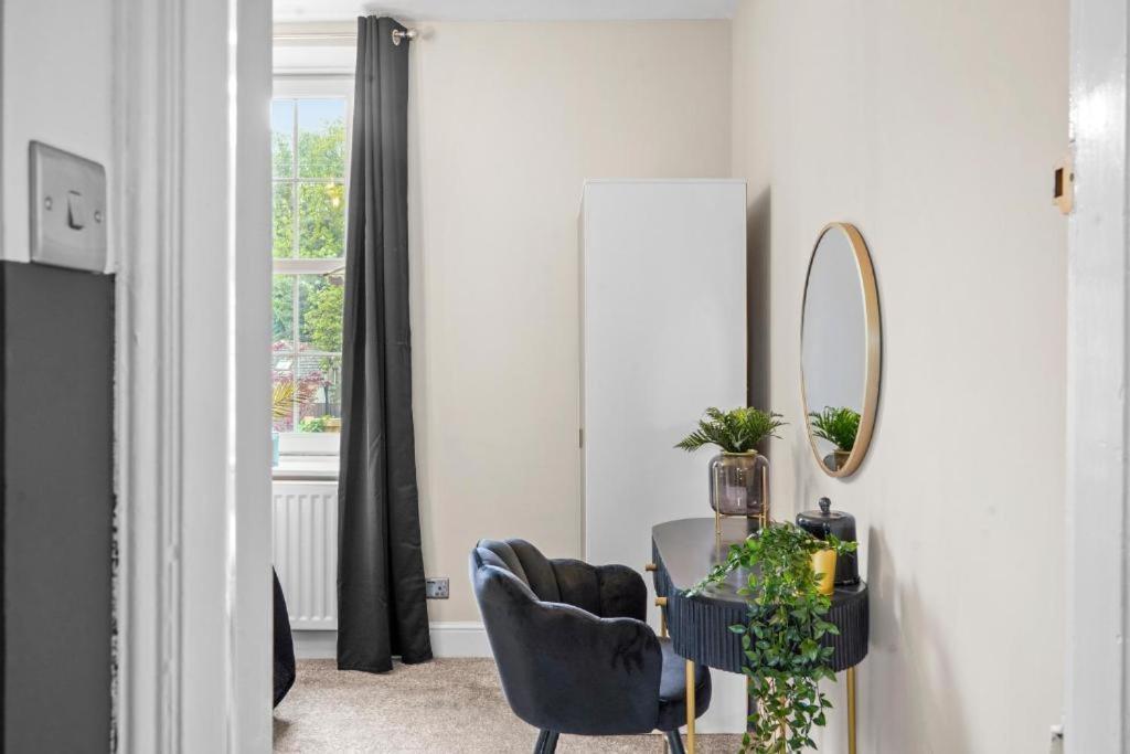 Deluxe 5 Bed In Central Whitby - Parking - Hot Tub Luaran gambar