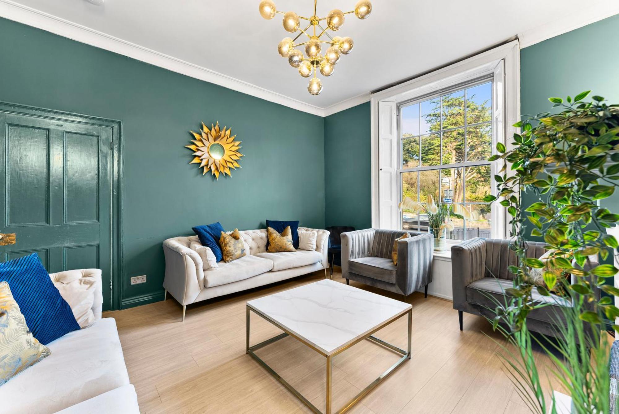 Deluxe 5 Bed In Central Whitby - Parking - Hot Tub Luaran gambar