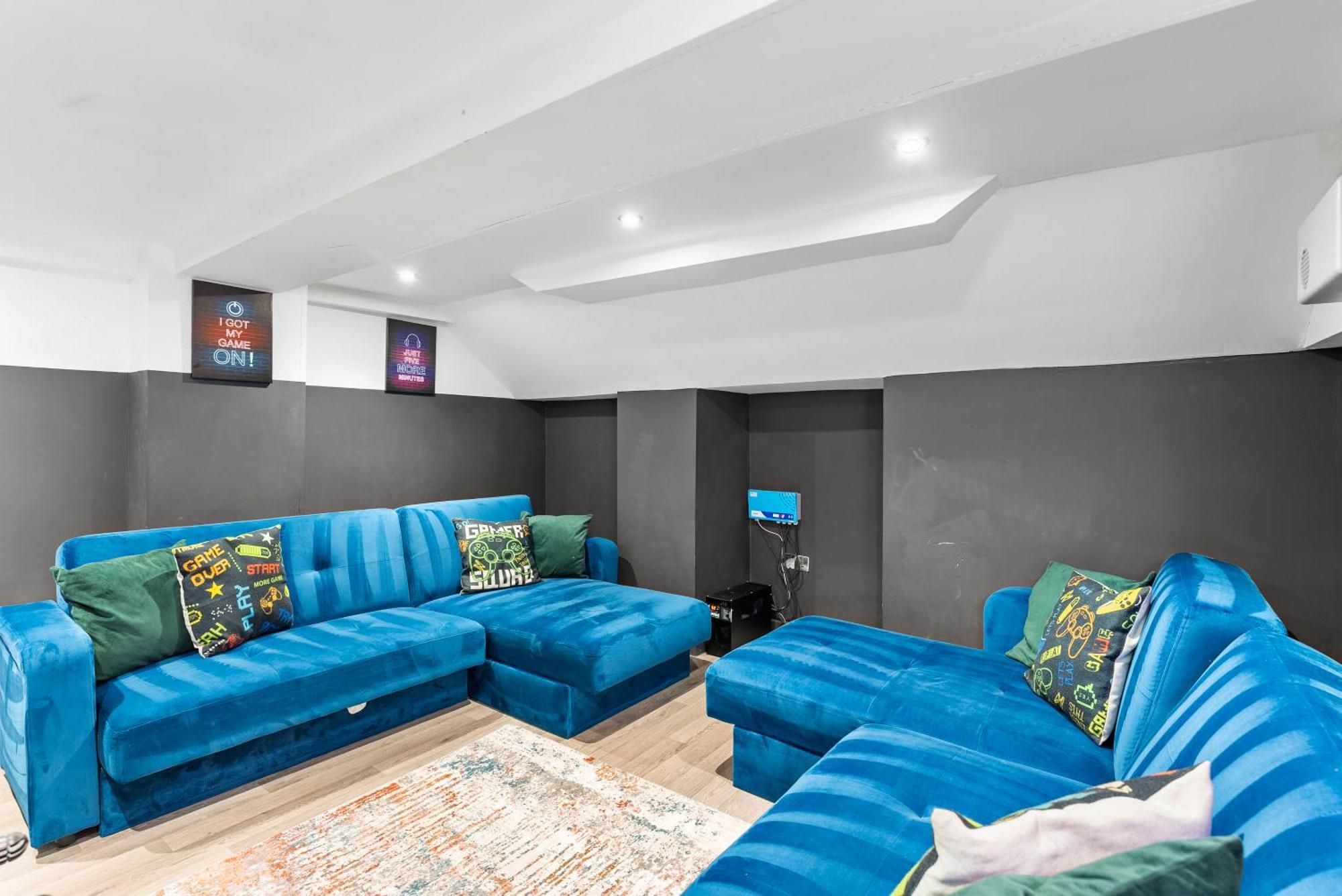 Deluxe 5 Bed In Central Whitby - Parking - Hot Tub Luaran gambar