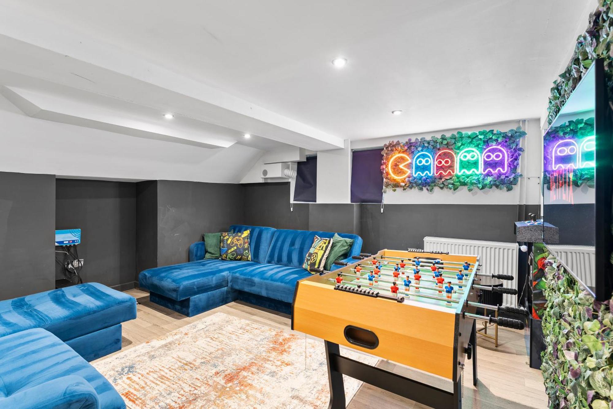 Deluxe 5 Bed In Central Whitby - Parking - Hot Tub Luaran gambar